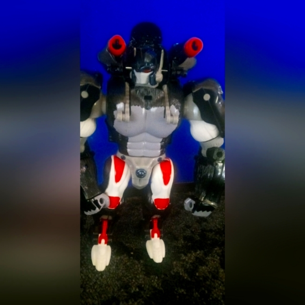 Transformer G1 primal prime Black and WhiteRobot Action Figure has imperfections